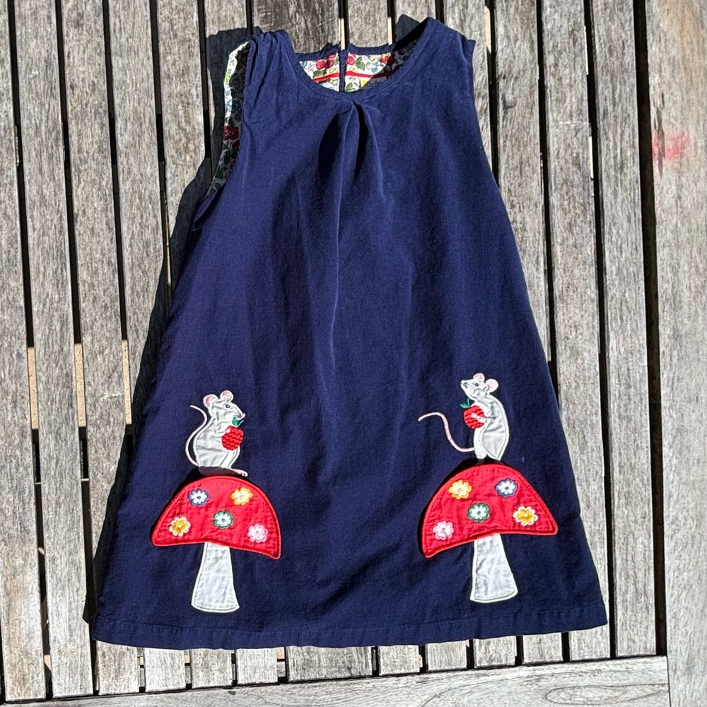 7-8 Mini Boden Corduroy Velvet Jumper Dress w/ Mouse & Mushroom Appliqué Pockets